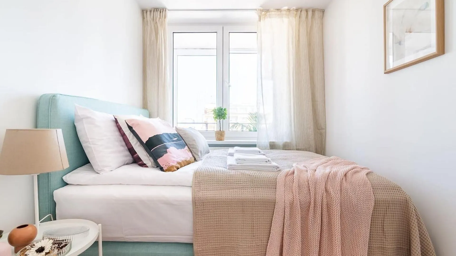 Navy Aesthetic Apartment With Balcony By Noclegi Renters Warsaw